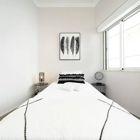 Spacious Stylish Portimão